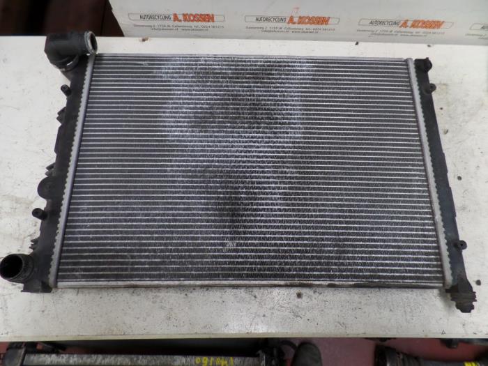 Gebruikte Radiateur Alfa Romeo 147 (937) 1.6 Twin Spark 16V Prijs op aanvraag aangeboden door N Kossen Autorecycling BV