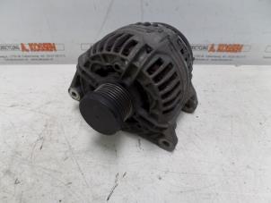 Gebruikte Dynamo Porsche 911 (996) 3.6 Carrera 4 24V Prijs op aanvraag aangeboden door N Kossen Autorecycling BV