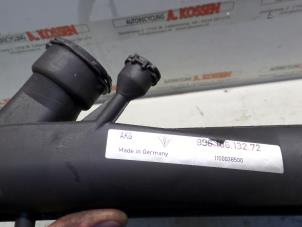 Gebruikte Radiateur Porsche 911 (996) 3.6 Carrera 4 24V Prijs € 300,00 Margeregeling aangeboden door N Kossen Autorecycling BV