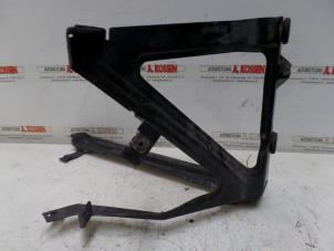 Gebruikte Koelvinhuis Porsche 911 (996) 3.6 Carrera 4 24V Prijs op aanvraag aangeboden door N Kossen Autorecycling BV