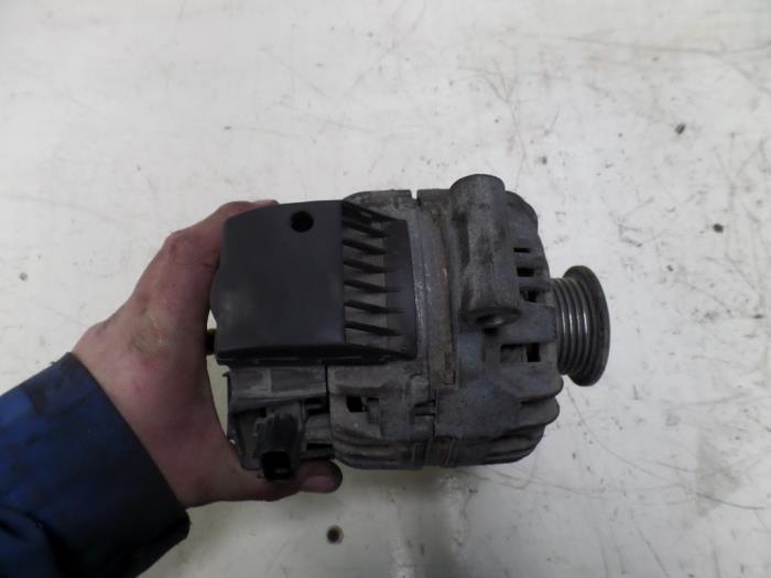 Dynamo van een Ford Transit 2.0 TDCi 16V 2002