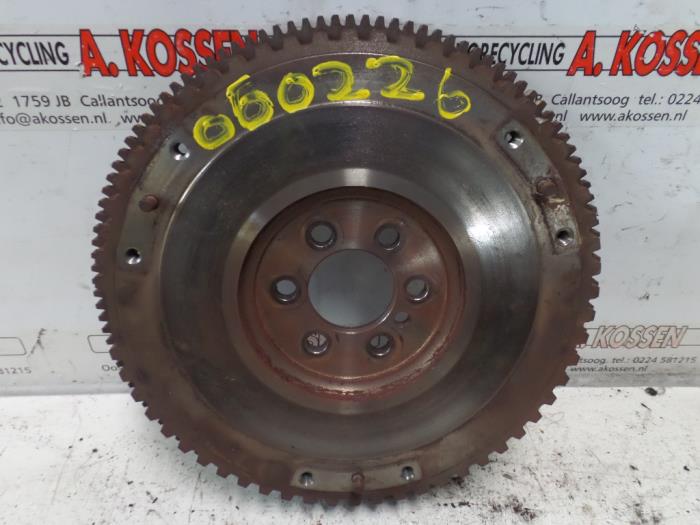 Gebruikte Vliegwiel Peugeot 206 (2A/C/H/J/S) 1.4 XR,XS,XT,Gentry Prijs op aanvraag aangeboden door N Kossen Autorecycling BV