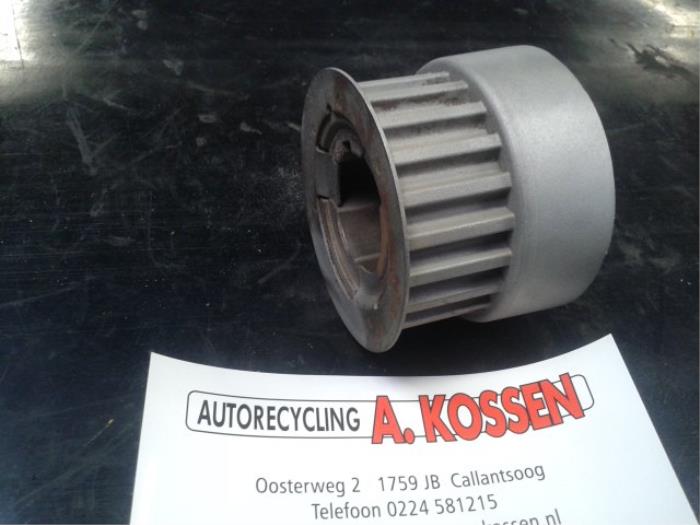 Gebruikte Krukas Tandwiel Peugeot 306 (7A/C/S) 1.9 D Prijs op aanvraag aangeboden door N Kossen Autorecycling BV