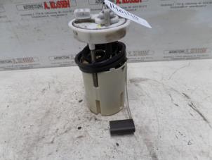 Gebruikte Brandstofpomp Elektrisch Nissan Primera (P12) 1.8 16V Prijs op aanvraag aangeboden door N Kossen Autorecycling BV