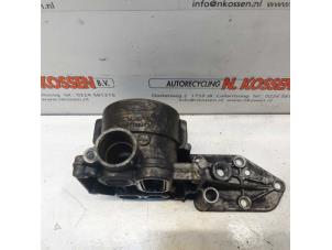 Gebruikte Oliefilterhuis Ford Transit 2.4 TDCi 16V Prijs op aanvraag aangeboden door N Kossen Autorecycling BV