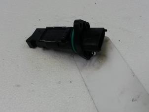 Gebruikte Luchtmassameter Porsche 911 (996) 3.6 Carrera 4 24V Prijs € 175,00 Margeregeling aangeboden door N Kossen Autorecycling BV