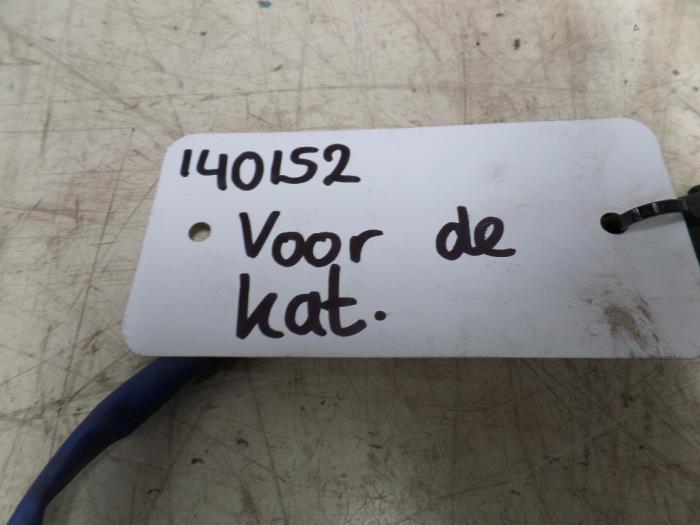 Lambda Sonde van een Porsche 911 (996) 3.6 Carrera 4 24V 2004