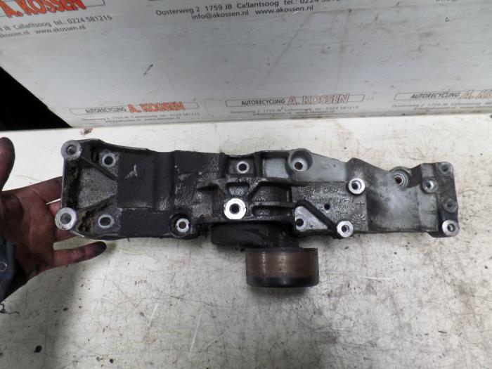 Gebruikte Dynamosteun boven Ford Transit 2.4 TDdi 16V 300L Prijs op aanvraag aangeboden door N Kossen Autorecycling BV