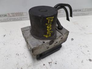 Gebruikte ABS Pomp Ford Transit 2.4 TDCi 16V Prijs op aanvraag aangeboden door N Kossen Autorecycling BV