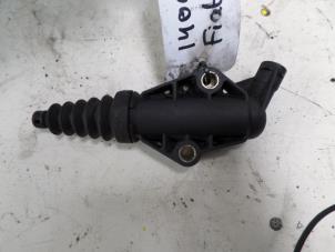 Gebruikte Koppeling Hulp Cilinder Fiat Stilo (192A/B) 1.2 16V 5-Drs. Prijs op aanvraag aangeboden door N Kossen Autorecycling BV