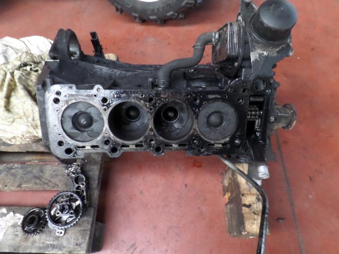 Gebruikte Zuiger Mercedes Sprinter 3,5t (906.63) 311 CDI 16V Prijs op aanvraag aangeboden door N Kossen Autorecycling BV