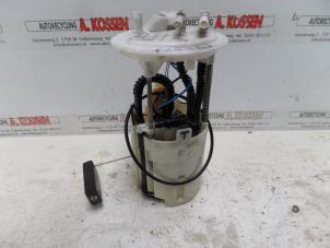 Gebruikte Tank element Pomp Mercedes Vito (639.7) 2.2 115 CDI 16V Prijs op aanvraag aangeboden door N Kossen Autorecycling BV