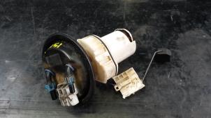 Gebruikte Tank element Pomp Opel Astra G Caravan (F35) 1.7 CDTi 16V Eco4 Prijs op aanvraag aangeboden door N Kossen Autorecycling BV