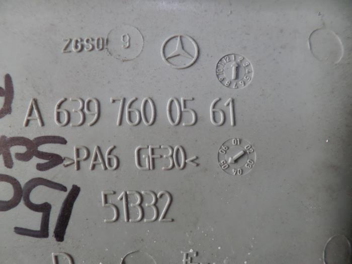 Schuifdeurgreep rechts van een Mercedes-Benz Vito (639.7) 2.2 109 CDI 16V 2005