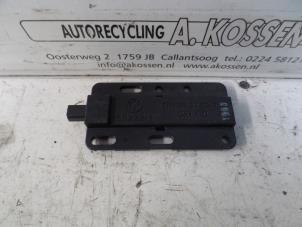 Gebruikte Antenne BMW 6 serie (E63) M6 V10 40V Prijs op aanvraag aangeboden door N Kossen Autorecycling BV