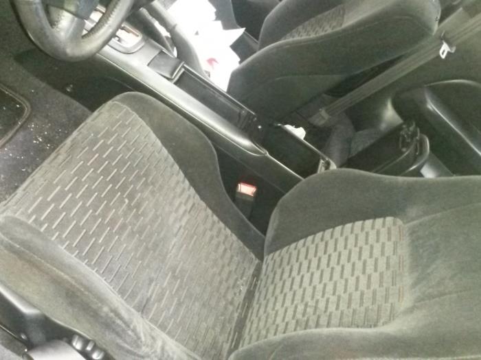 Honda Prelude Stoelen links voorraad | Onderdelenlijn.nl
