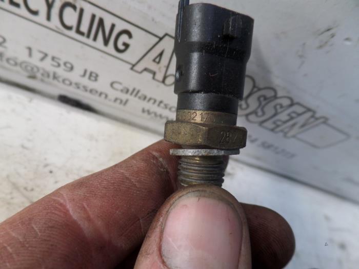 Gebruikte Temperatuursensor Motor Opel Agila (A) 1.2 16V Twin Port Prijs op aanvraag aangeboden door N Kossen Autorecycling BV