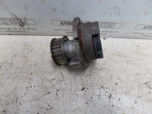 Gebruikte Waterpomp Opel Zafira (F75) 1.8 16V Prijs op aanvraag aangeboden door N Kossen Autorecycling BV