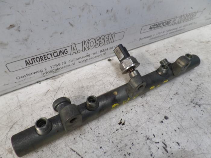 Gebruikte Common rail (Injectie) Peugeot 307 (3A/C/D) 2.0 HDi 90 Prijs op aanvraag aangeboden door N Kossen Autorecycling BV