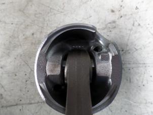 Gebruikte Zuiger Volkswagen Crafter 2.0 TDI Prijs op aanvraag aangeboden door N Kossen Autorecycling BV