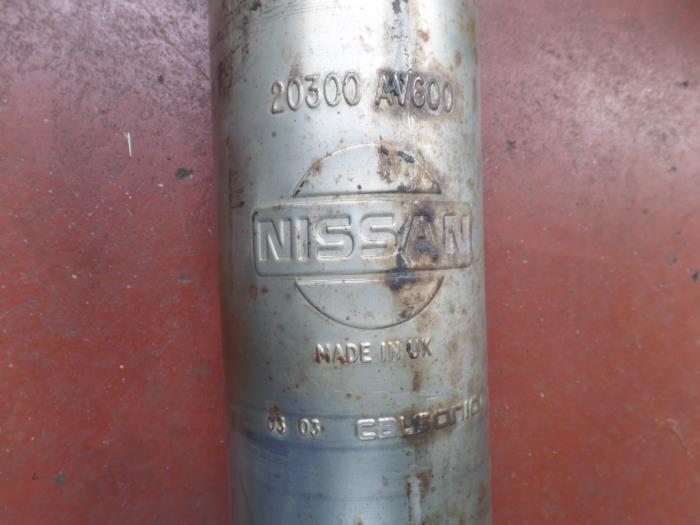 Uitlaat Middendemper van een Nissan Primera (P12) 1.8 16V 2003