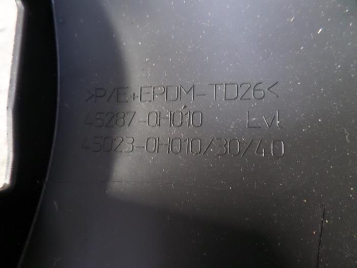 Dashboard deel van een Peugeot 107 1.0 12V 2009