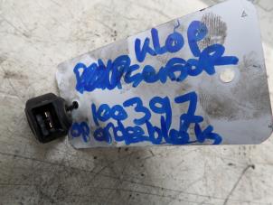 Klopsensor van een SsangYong Rexton 2.7 Xdi RX/RJ 270 16V 2006