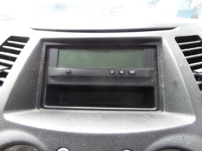 Gebruikte Display Interieur Mitsubishi Grandis (NA) 2.0 DI-D 16V Prijs op aanvraag aangeboden door N Kossen Autorecycling BV