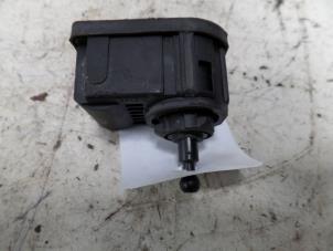 Gebruikte Koplampmotor Volkswagen Lupo (6X1) 1.4 16V 75 Prijs op aanvraag aangeboden door N Kossen Autorecycling BV