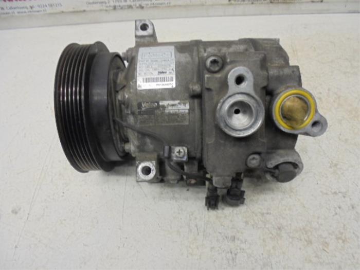Gebruikte Aircopomp Landrover Freelander II 3.2 l6 24V Prijs op aanvraag aangeboden door N Kossen Autorecycling BV
