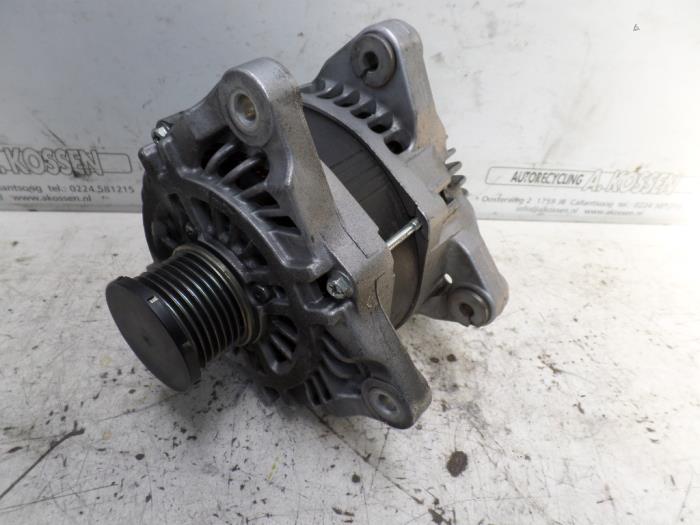 Gebruikte Dynamo Opel Movano 2.3 CDTi 16V RWD Prijs op aanvraag aangeboden door N Kossen Autorecycling BV