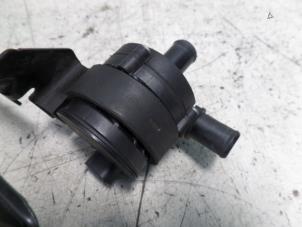 Gebruikte Waterpomp Opel Movano 2.3 CDTi 16V RWD Prijs op aanvraag aangeboden door N Kossen Autorecycling BV