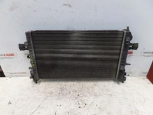 Gebruikte Radiateur Opel Astra H (L48) 1.6 16V Twinport Prijs op aanvraag aangeboden door N Kossen Autorecycling BV