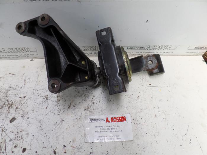 Gebruikte Motorsteun Chevrolet Nubira Wagon (J100) 1.8 16V Prijs op aanvraag aangeboden door N Kossen Autorecycling BV
