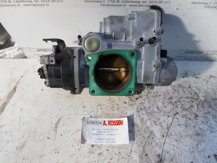 Gebruikte Gasklephuis Jaguar XJ8 (X308) 3.2 V8 32V Executive Prijs op aanvraag aangeboden door N Kossen Autorecycling BV