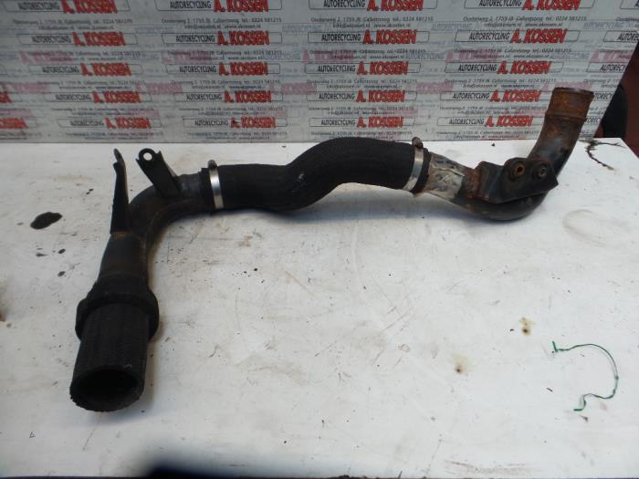 Gebruikte Intercooler Buis Mitsubishi Grandis (NA) 2.0 DI-D 16V Prijs op aanvraag aangeboden door N Kossen Autorecycling BV