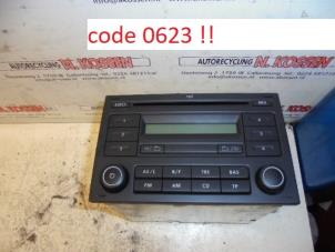 Gebruikte Radio CD Speler Volkswagen Polo Prijs op aanvraag aangeboden door N Kossen Autorecycling BV