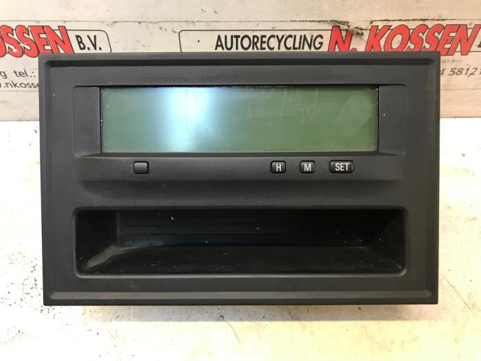 Gebruikte Display Interieur Mitsubishi Pajero Classic Hardtop (V2/4) 3.2 DI-D 16V Prijs op aanvraag aangeboden door N Kossen Autorecycling BV