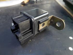 Gebruikte Gloeirelais Mazda Premacy 2.0 DiTD 16V Prijs op aanvraag aangeboden door N Kossen Autorecycling BV