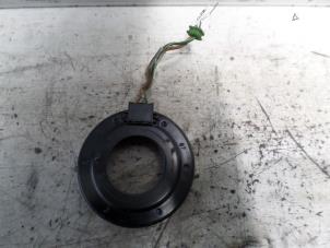 Gebruikte Magneetkoppeling aircopomp Citroen C4 Picasso (UD/UE/UF) 2.0 16V Autom. Prijs op aanvraag aangeboden door N Kossen Autorecycling BV