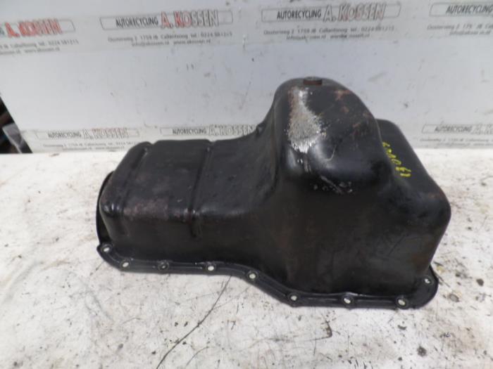 Gebruikte Carterpan Renault Kangoo Prijs op aanvraag aangeboden door N Kossen Autorecycling BV