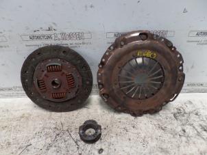 Gebruikte Koppelingsset (compleet) Volkswagen Transporter/Caravelle T4 1.9 TD Caravelle Prijs op aanvraag aangeboden door N Kossen Autorecycling BV