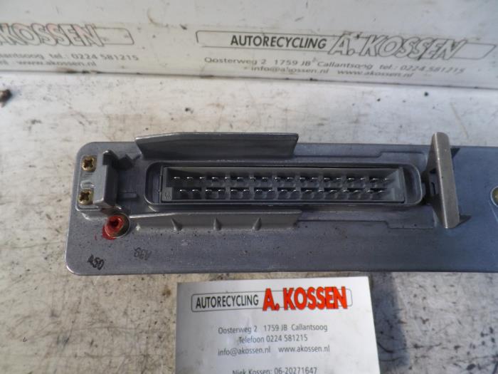 ABS Computer van een BMW 5 serie (E34) 525i 24V 1992