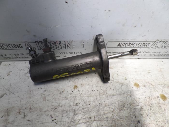 Gebruikte Koppeling Hulp Cilinder Volkswagen Golf III (1H1) 2.8 VR6 Prijs op aanvraag aangeboden door N Kossen Autorecycling BV