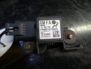 Gebruikte Airbag Sensor Opel Astra H (L48) 1.6 16V Twinport Prijs op aanvraag aangeboden door N Kossen Autorecycling BV