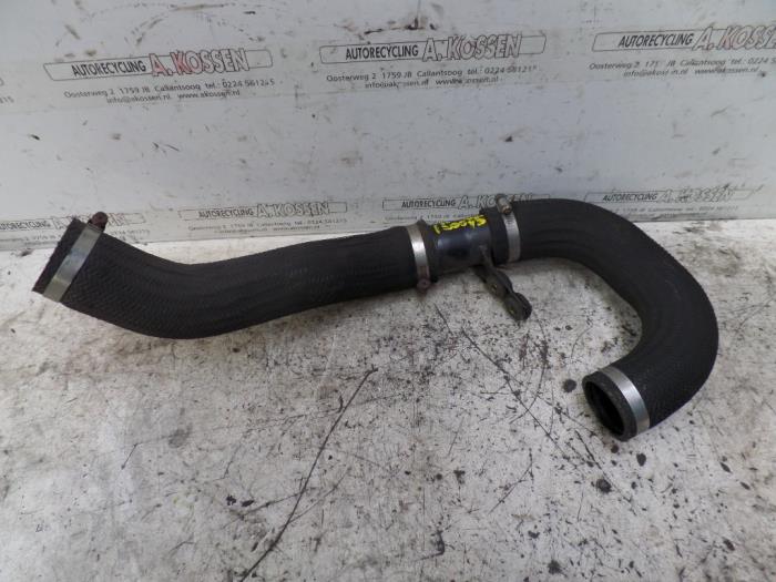Gebruikte Intercooler Slang Mitsubishi Pajero Classic Hardtop (V2/4) 3.2 DI-D 16V Prijs op aanvraag aangeboden door N Kossen Autorecycling BV