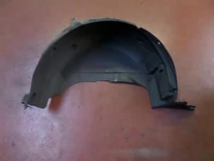 Gebruikte Slijkweerder Citroen C4 Picasso (UD/UE/UF) 2.0 16V Autom. Prijs op aanvraag aangeboden door N Kossen Autorecycling BV