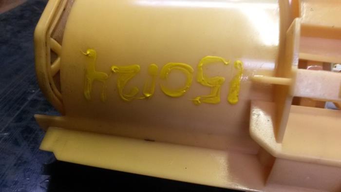 Brandstofpomp Elektrisch van een Opel Corsa C (F08/68) 1.3 CDTi 16V 2004