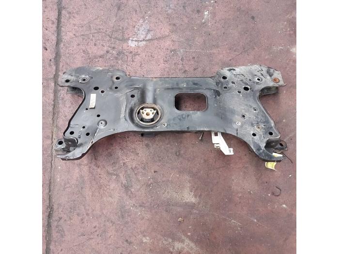 Gebruikte Subframe Volkswagen Caddy III (2KA,2KH,2CA,2CH) 1.6 TDI 16V Prijs op aanvraag aangeboden door N Kossen Autorecycling BV