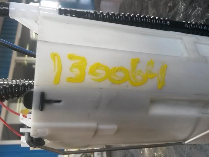 Gebruikte Brandstofpomp Elektrisch Fiat Ducato (250) 2.3 D 130 Multijet Prijs op aanvraag aangeboden door N Kossen Autorecycling BV